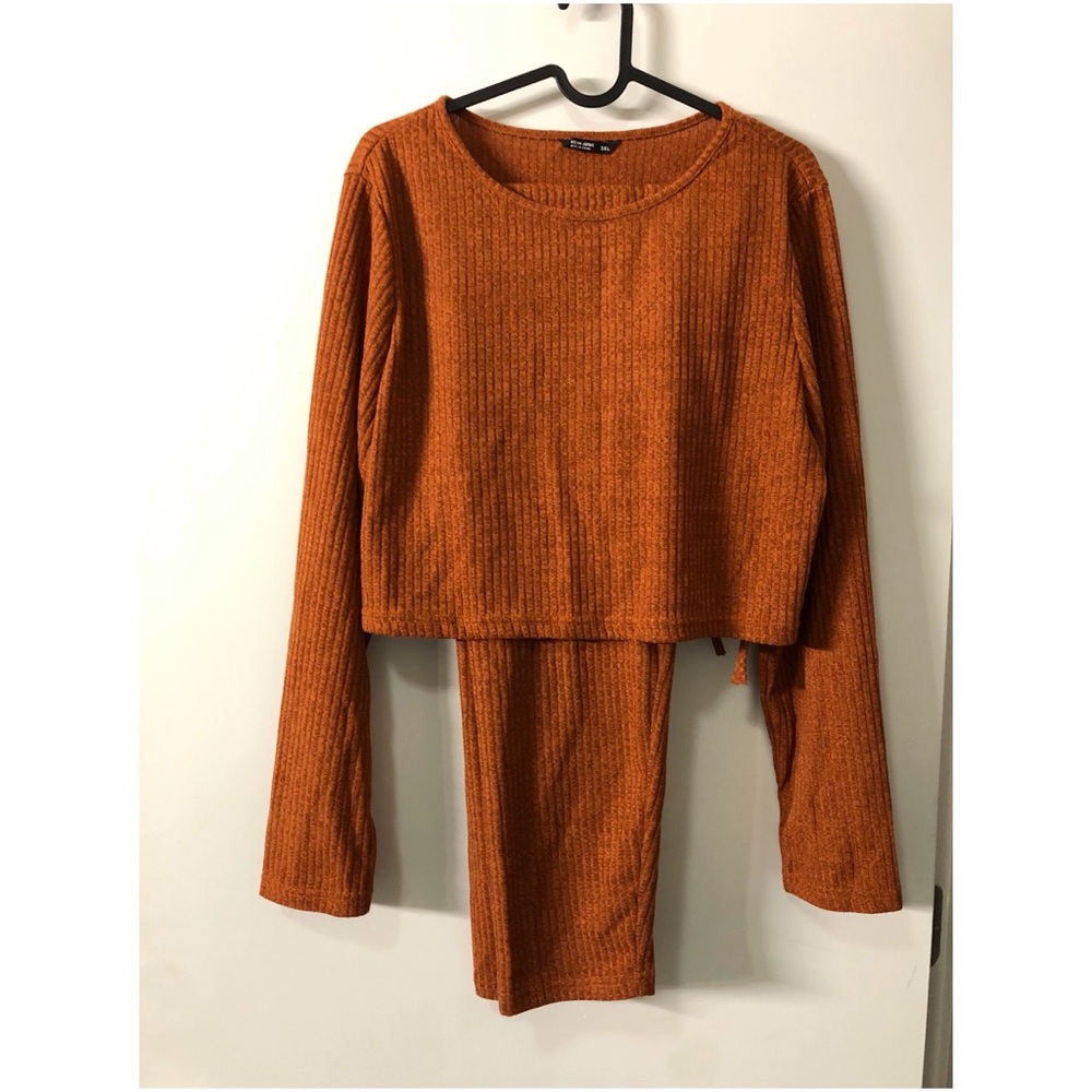 2 piece burnt orange set